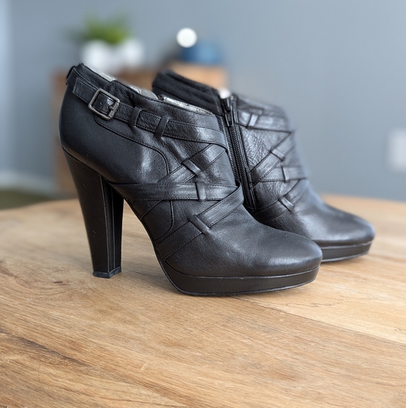 Calvin Klein Peg Booties - Picture 3 of 9